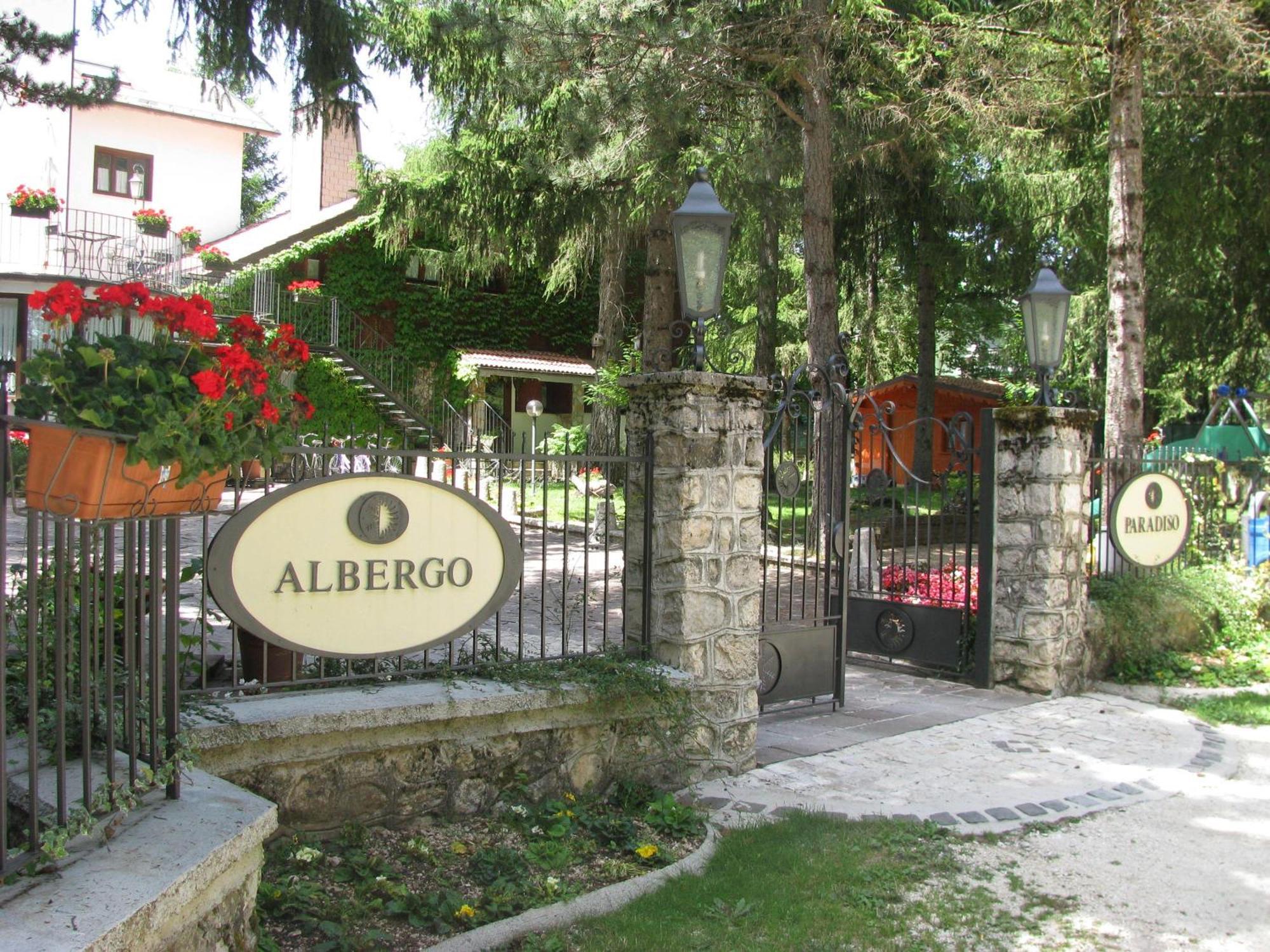 Lh Albergo Il Paradiso 佩斯卡塞罗利 外观 照片