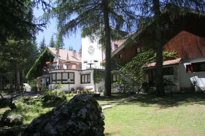 Lh Albergo Il Paradiso 佩斯卡塞罗利 外观 照片