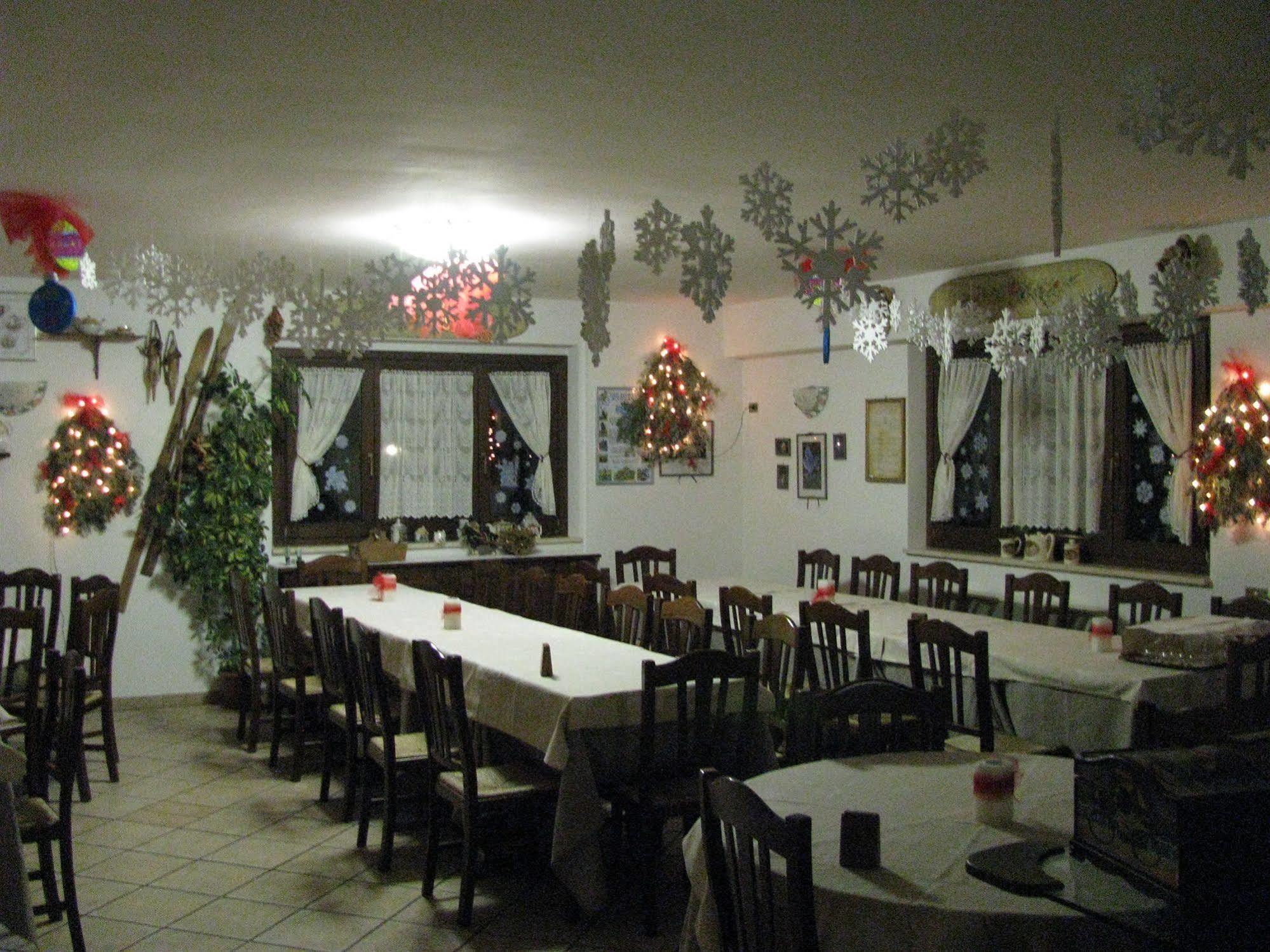Lh Albergo Il Paradiso 佩斯卡塞罗利 外观 照片